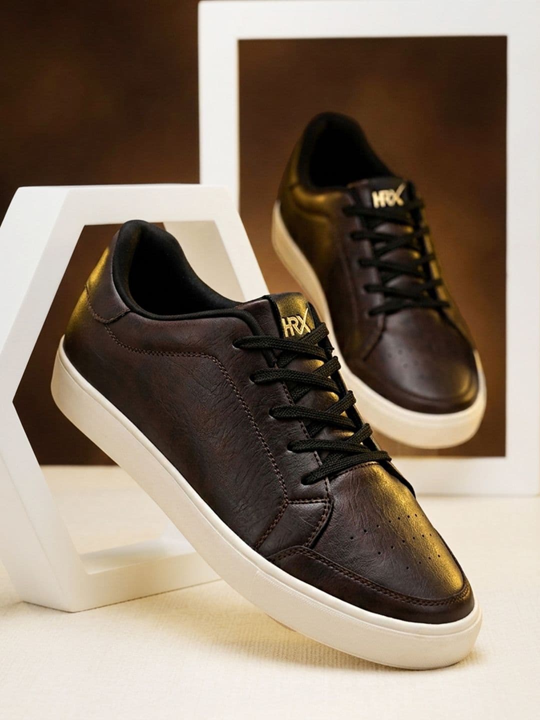 HRX by Hrithik Roshan HRX by Hrithik Roshan Men Brown Contrast Sole Lace Up Sneakers