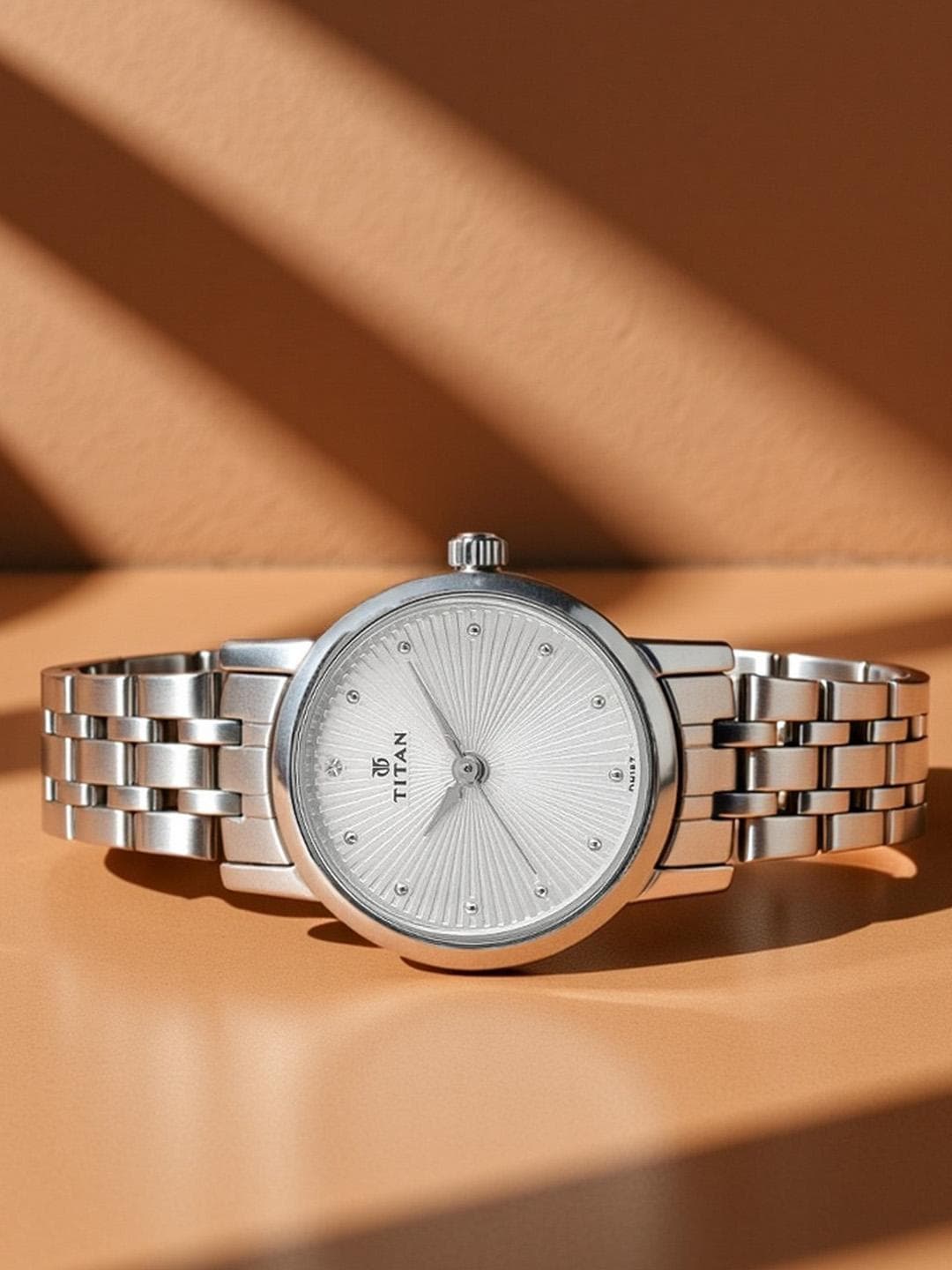 Titan Quartz Analog With Silver Dial Watch For Women - Nt2593sm01