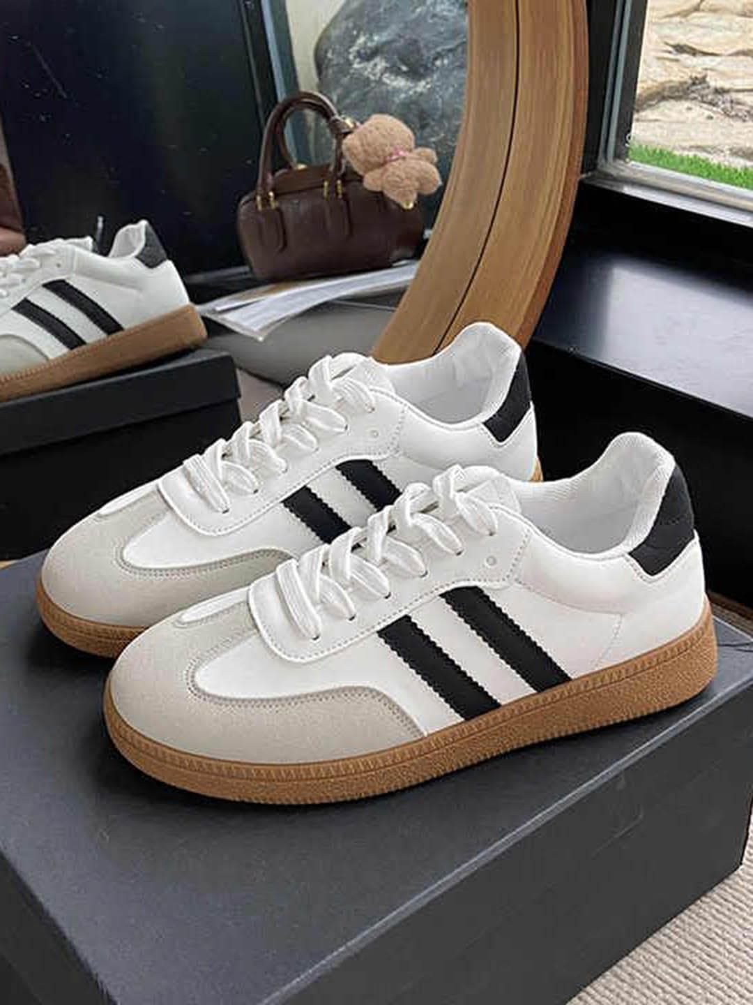 Ifah Women Lightweight Striped Sneakers